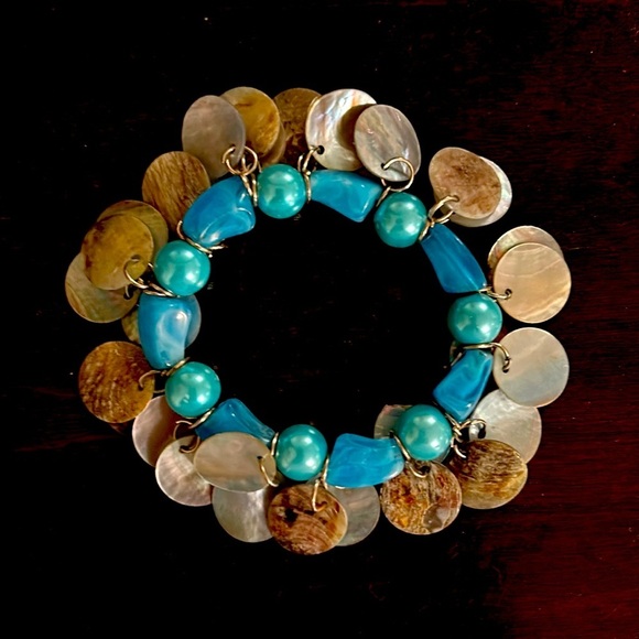 None Jewelry - Stretchy Turquoise Dangly Bracelet